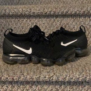 Black Nike Vapor Max